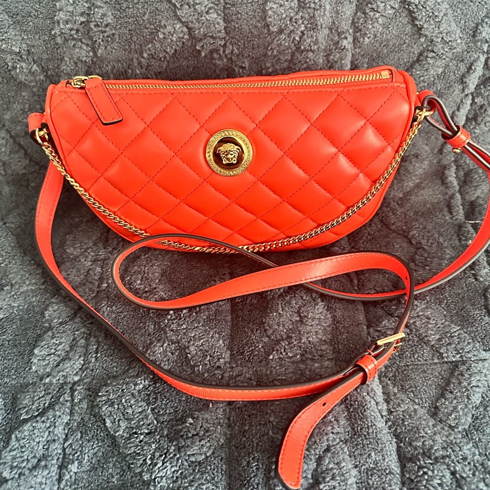 ✨HOST PICK✨Versace Quilted Red/Orange Leather Gold Medusa Chain Half Moon Bag
